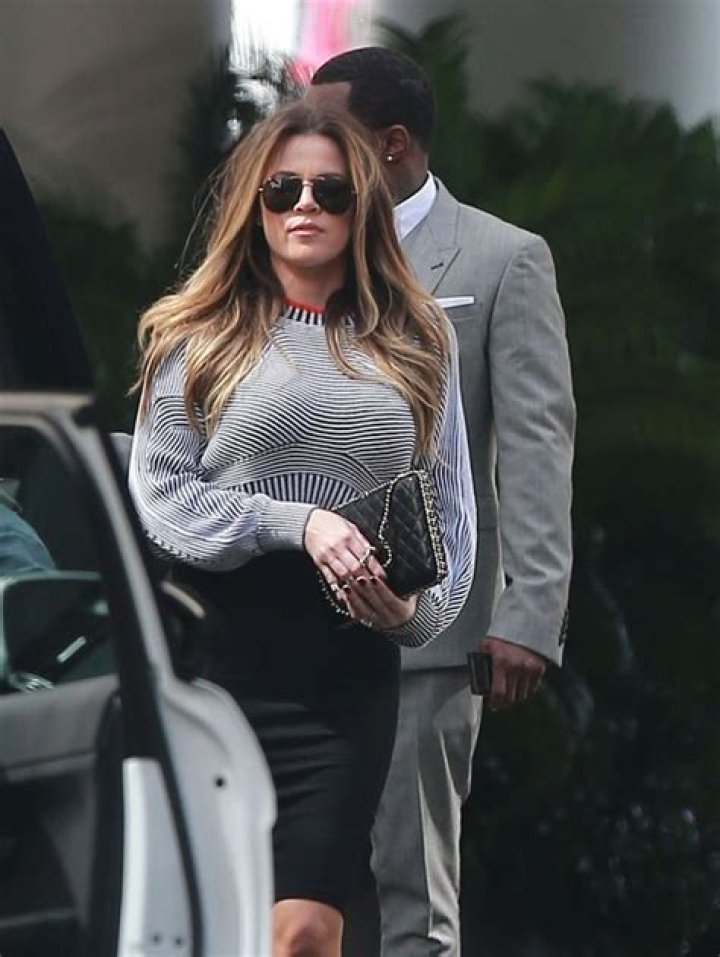 Khloe Kardashian Exposes Boobs and Butt, Bares Midriff, To Distract From Family’s Disintegration (PHOTOS)