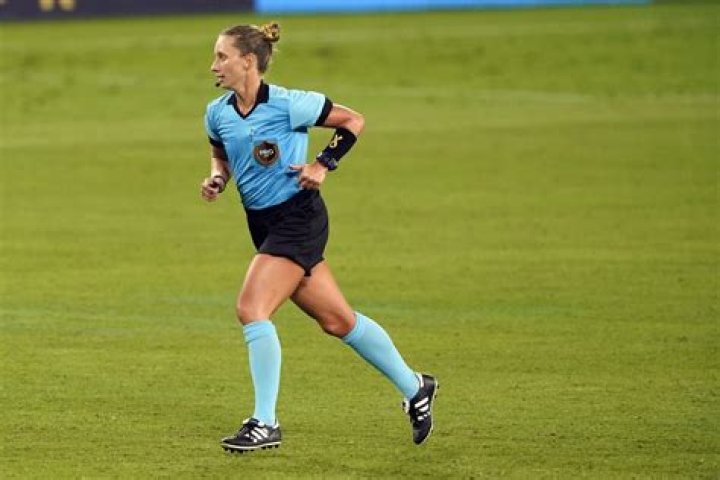 Tori Penso Referee Age, Height, Wikipedia, Husband, Net Worth Tori Penso Referee husband